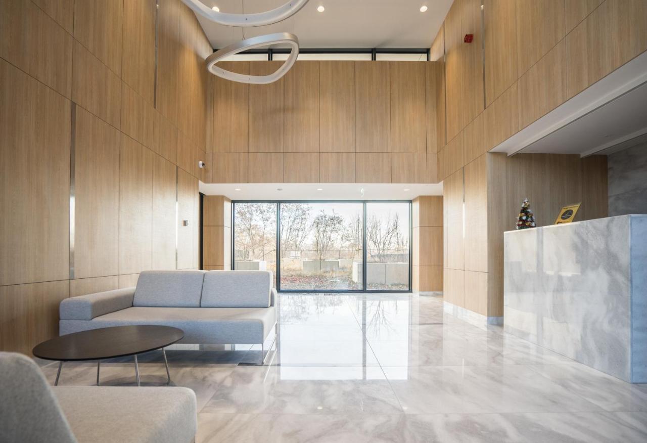 Bizapartments - Modern Flats With Parking Varşova Dış mekan fotoğraf