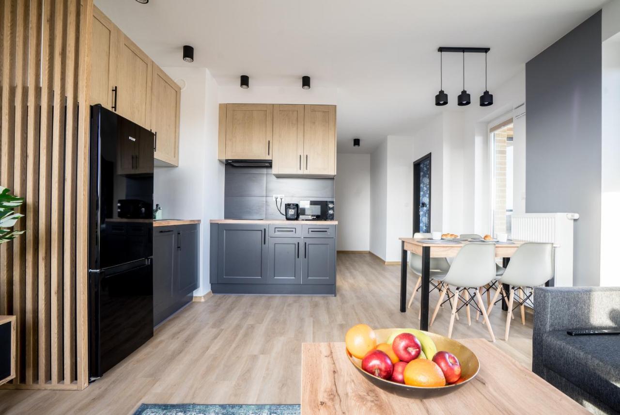 Bizapartments - Modern Flats With Parking Varşova Dış mekan fotoğraf