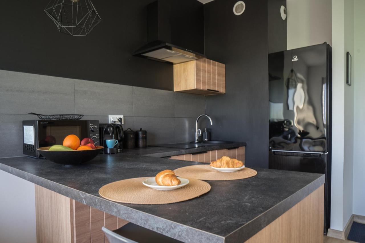 Bizapartments - Modern Flats With Parking Varşova Dış mekan fotoğraf