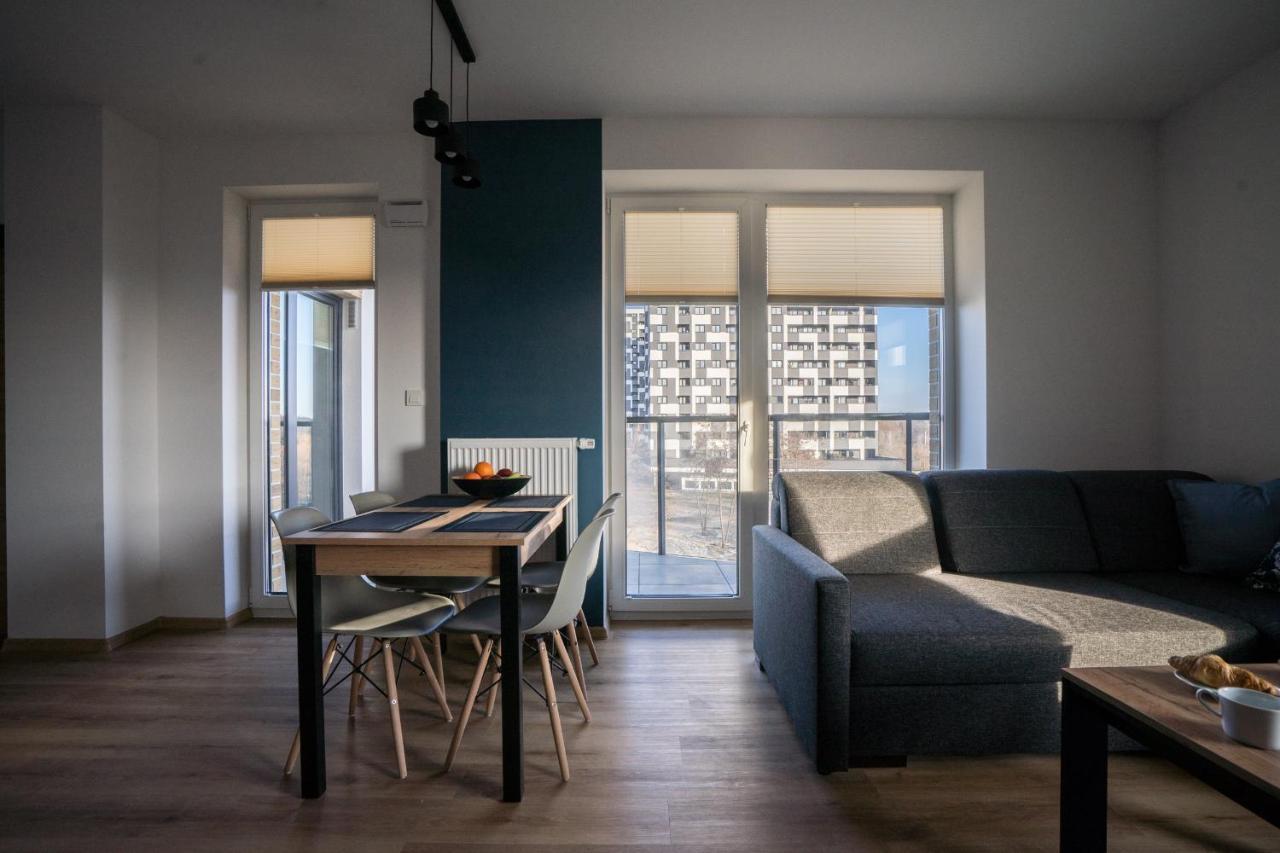 Bizapartments - Modern Flats With Parking Varşova Dış mekan fotoğraf