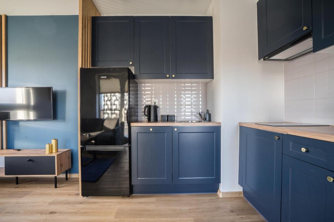 Bizapartments - Modern Flats With Parking Varşova Dış mekan fotoğraf