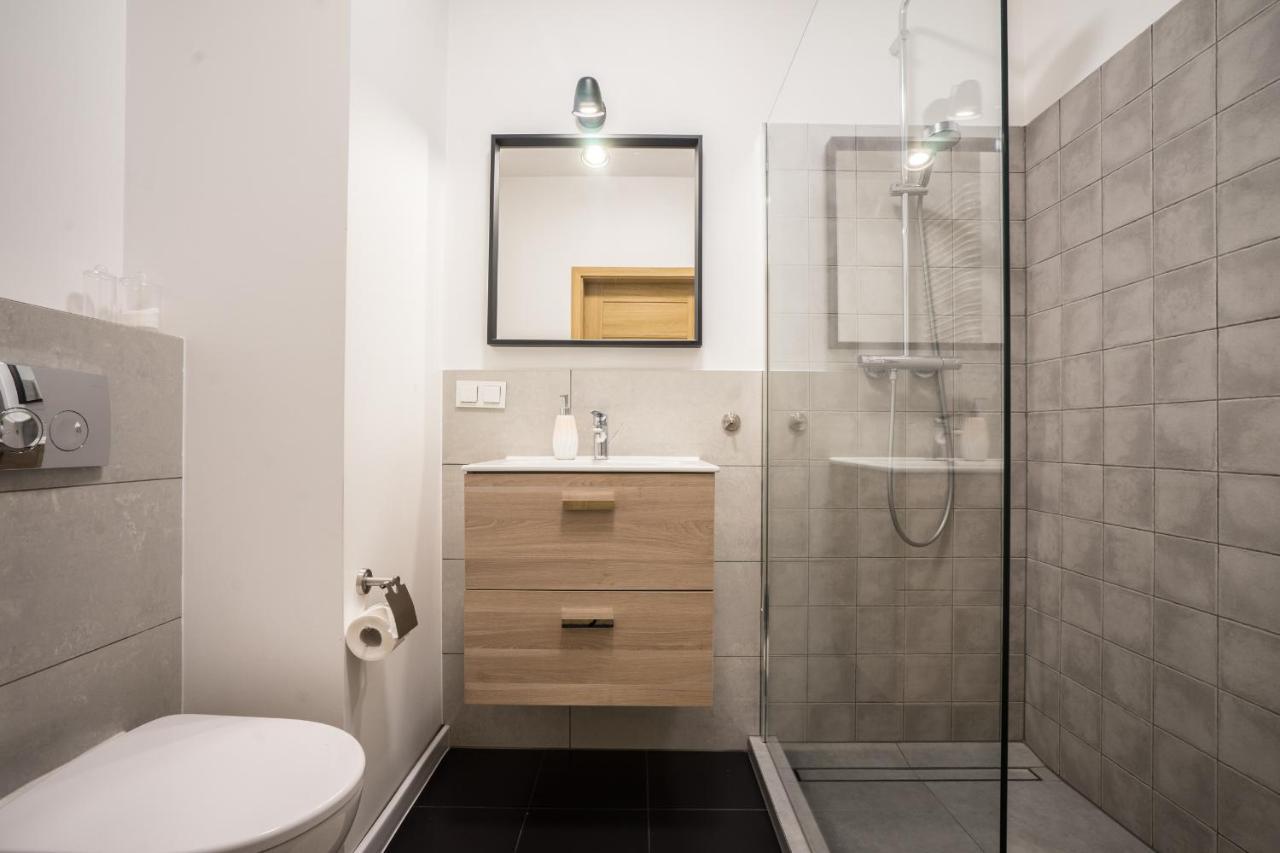 Bizapartments - Modern Flats With Parking Varşova Dış mekan fotoğraf